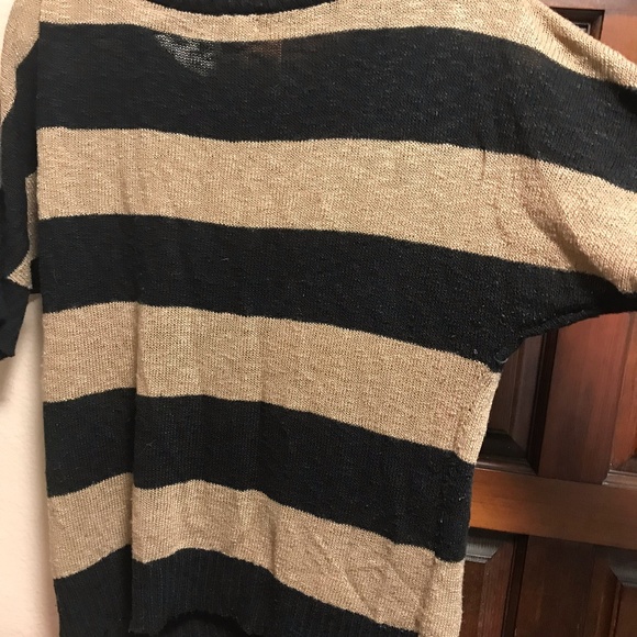 Classy Light-Weight Sweater Blouse - Picture 2 of 2